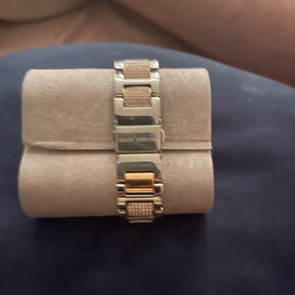 Michael Kors watch - Picture 2 of 3